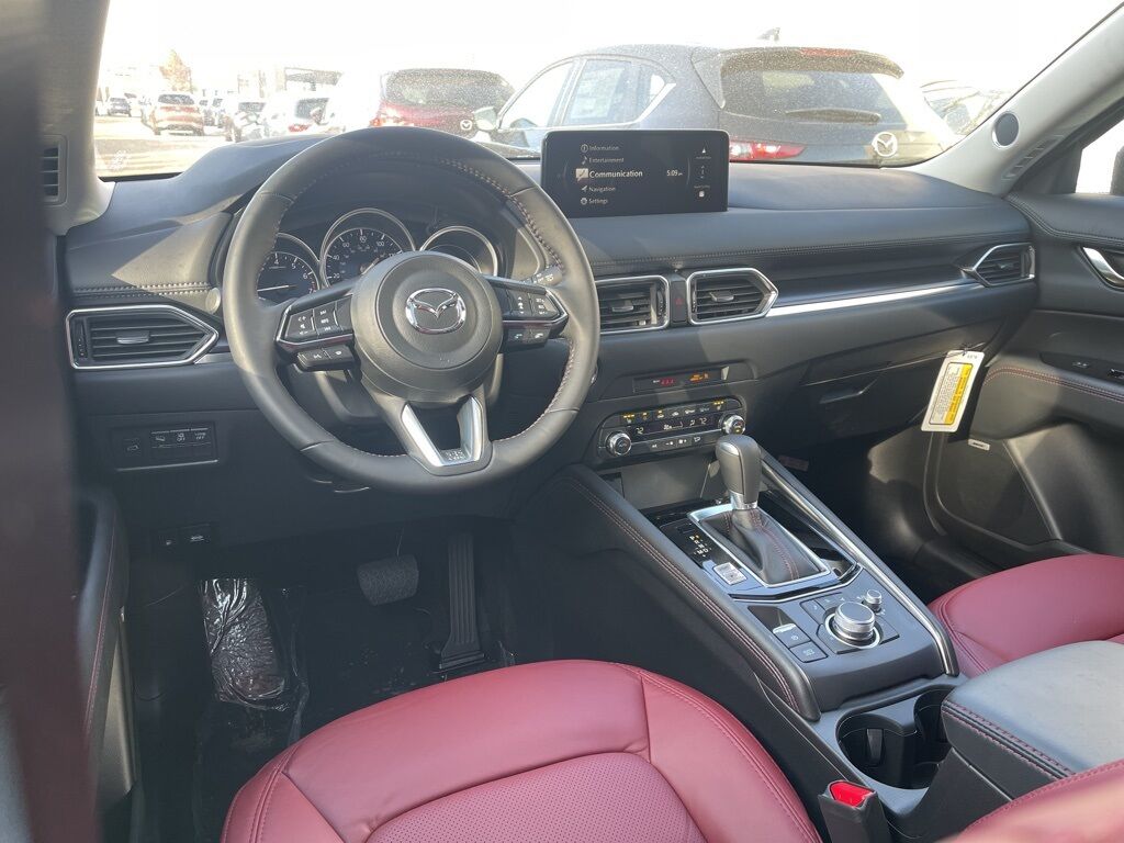 2025 MAZDA CX-5 2.5 S Carbon Edition Oshkosh WI 2025 MAZDA CX-5 2.5 S Carbon Edition Oshkosh WI