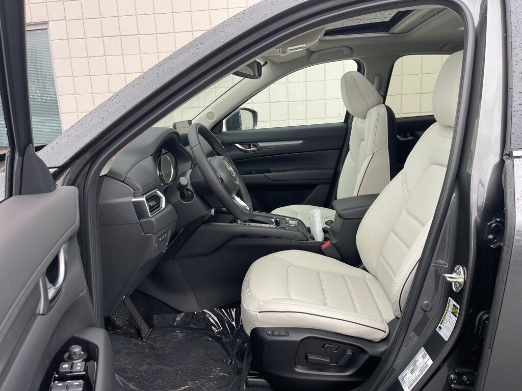 2025 MAZDA CX-5 2.5 S Preferred Package Oshkosh WI 2025 MAZDA CX-5 2.5 S Preferred Package Oshkosh WI