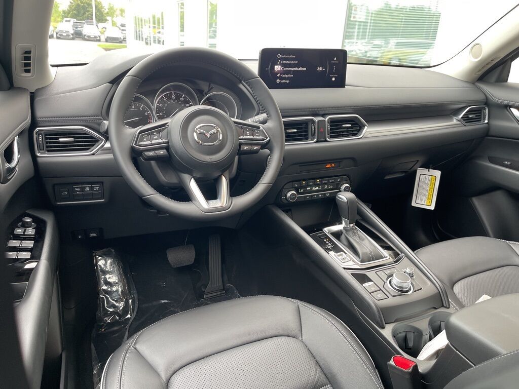 2025 MAZDA CX-5 2.5 S Preferred Package Oshkosh WI