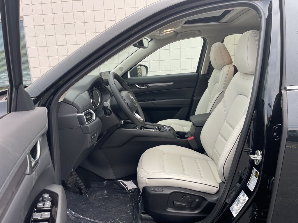 2025 MAZDA CX-5 2.5 S Preferred Package Oshkosh WI 2025 MAZDA CX-5 2.5 S Preferred Package Oshkosh WI
