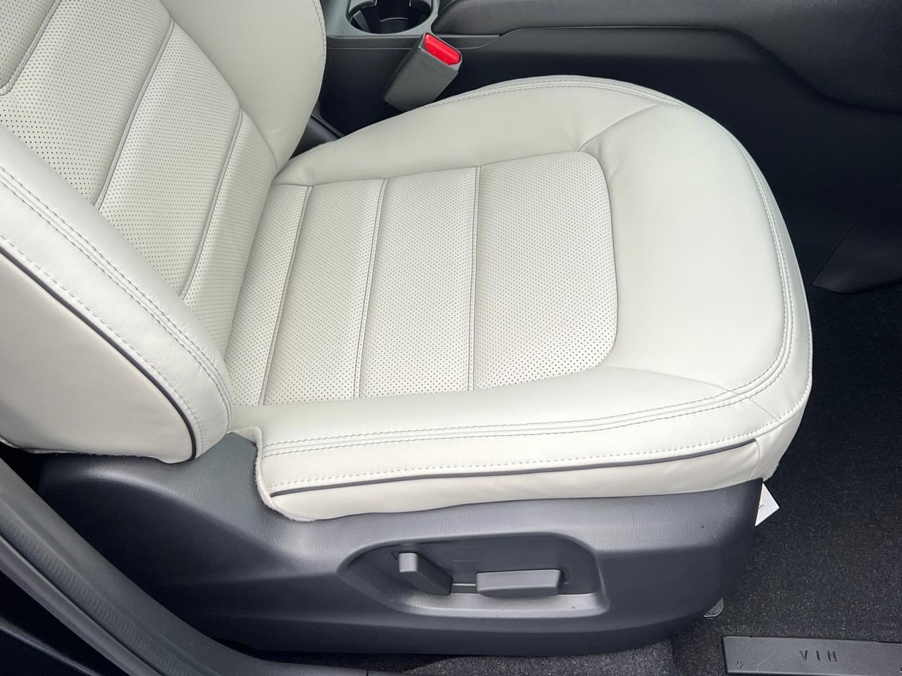 2025 MAZDA CX-5 2.5 S Preferred Package Hagerstown MD