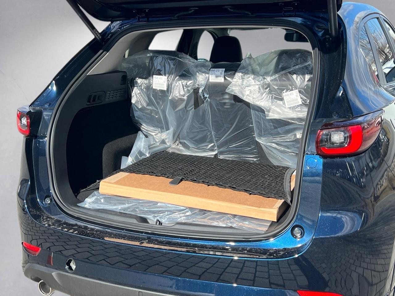 2025 MAZDA CX-5 2.5 S Preferred Package Hagerstown MD