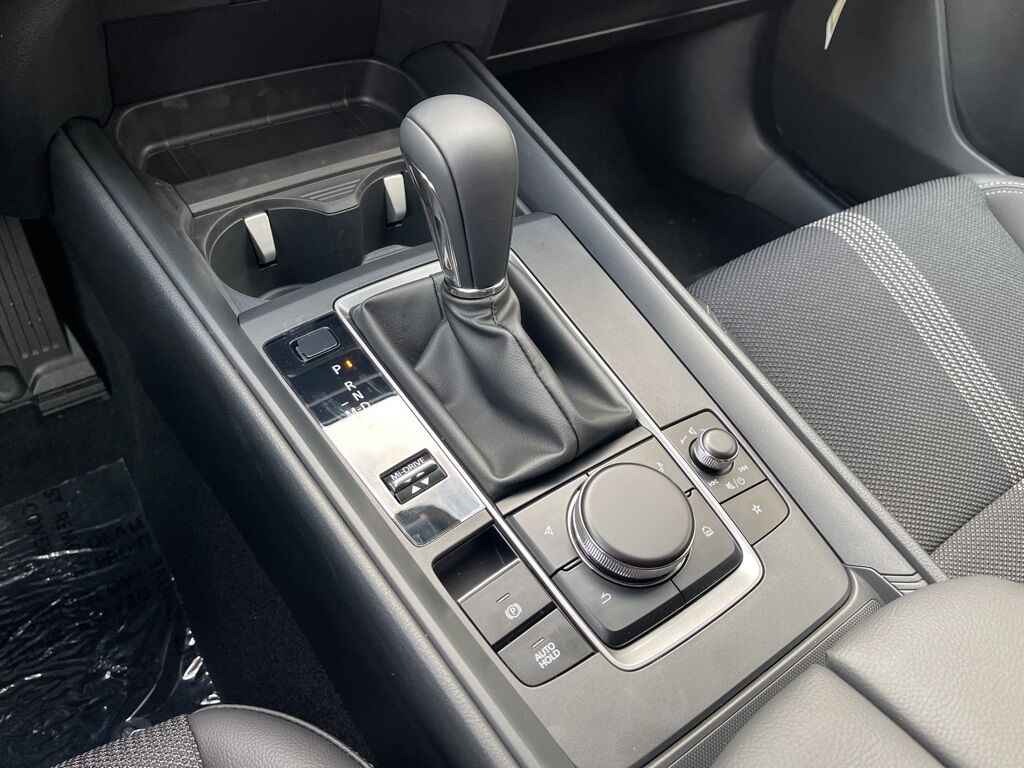 2025 MAZDA CX-50 2.5 S Preferred Package Oshkosh WI