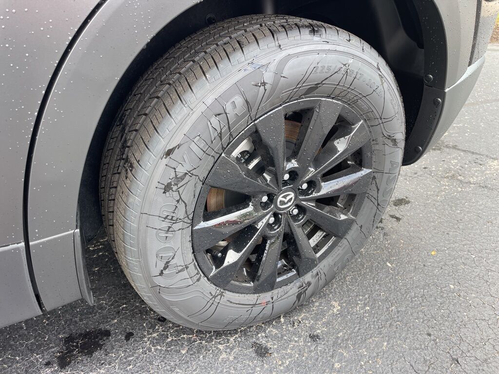 2025 MAZDA CX-50 2.5 S Preferred Package Oshkosh WI
