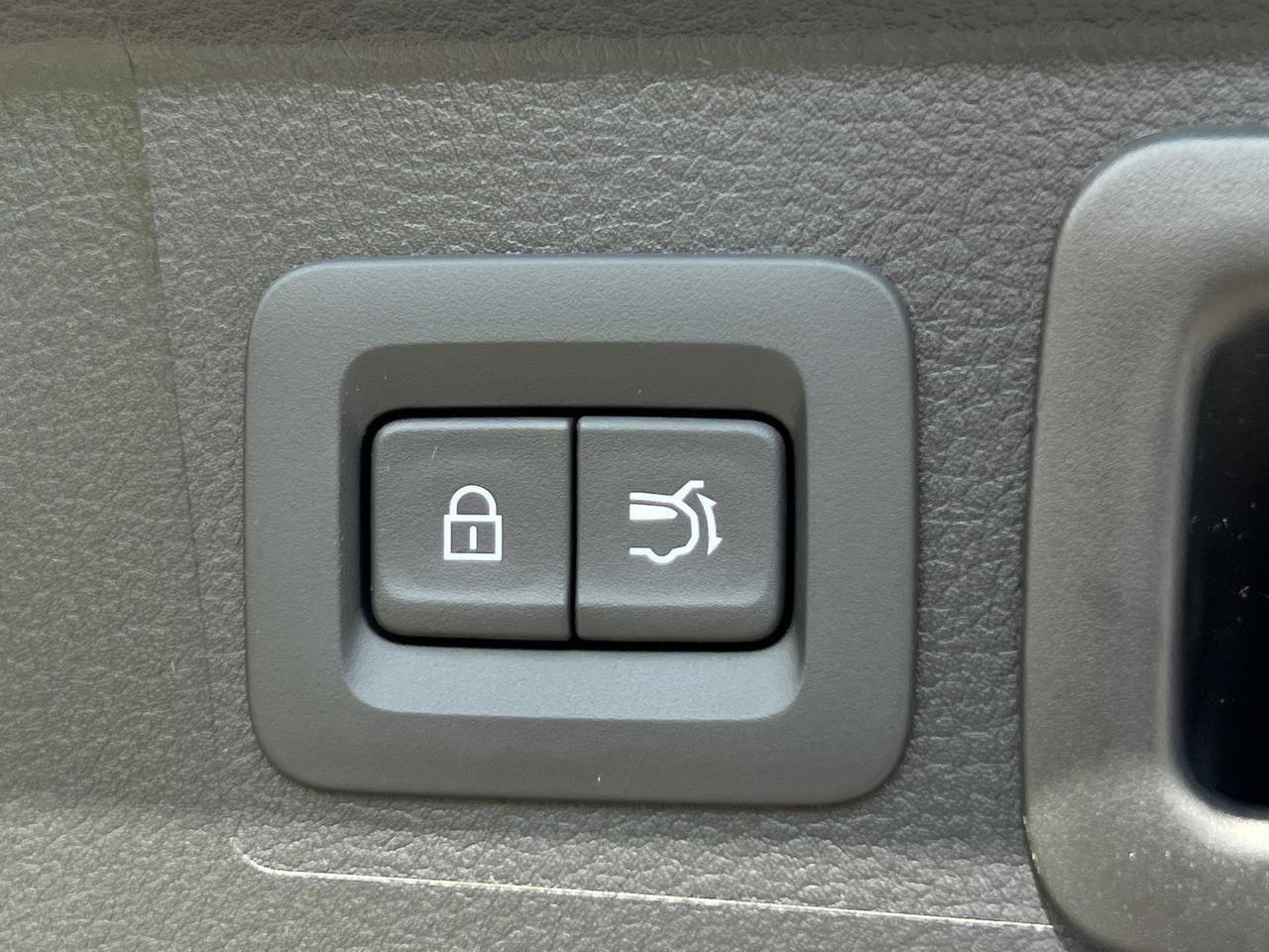 2025 MAZDA CX-50 2.5 S Preferred Package Hagerstown MD