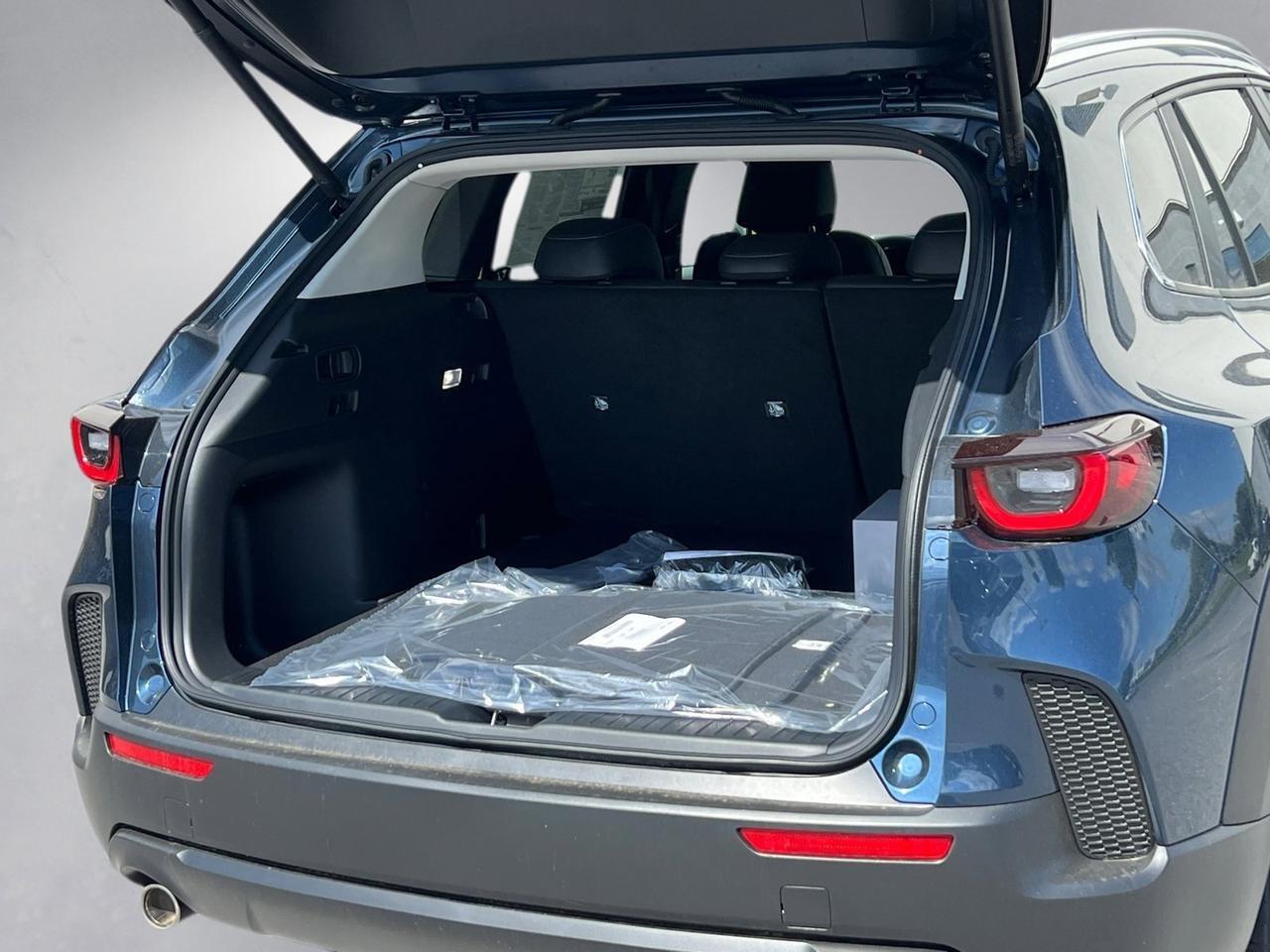 2025 MAZDA CX-50 2.5 S Preferred Package Hagerstown MD