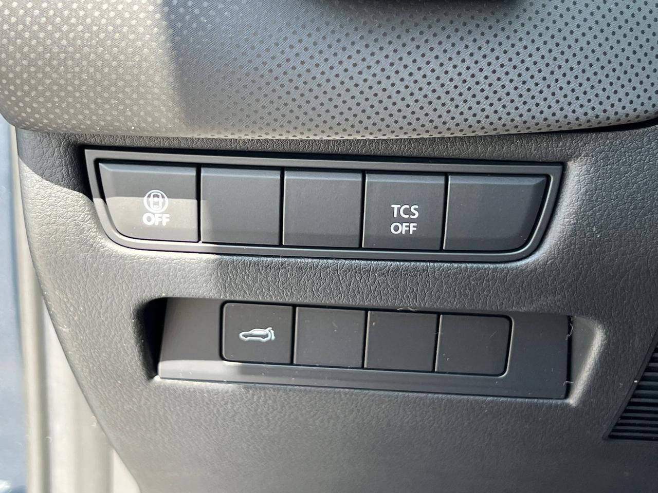 2025 MAZDA CX-50 2.5 S Preferred Package Hagerstown MD