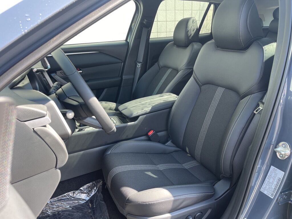 2025 MAZDA CX-50 2.5 S Premium Package Oshkosh WI