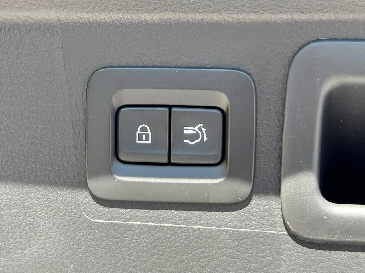 2025 MAZDA CX-50 2.5 S Premium Package Hagerstown MD