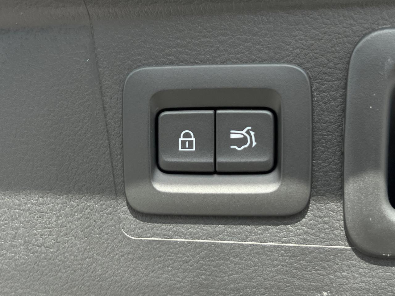 2025 MAZDA CX-50 2.5 S Premium Package Hagerstown MD