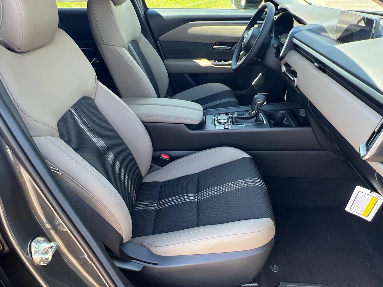 2025 MAZDA CX-50 2.5 S Premium Package Hagerstown MD