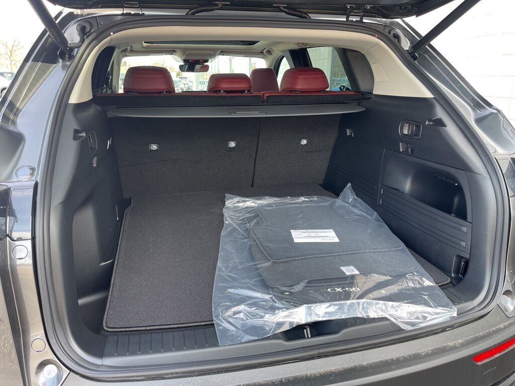 2025 MAZDA CX-50 Hybrid Premium Oshkosh WI