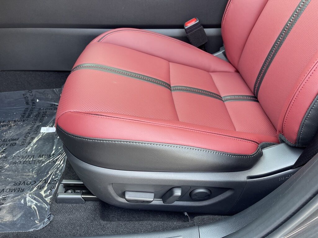 2025 MAZDA CX-50 Hybrid Premium Oshkosh WI