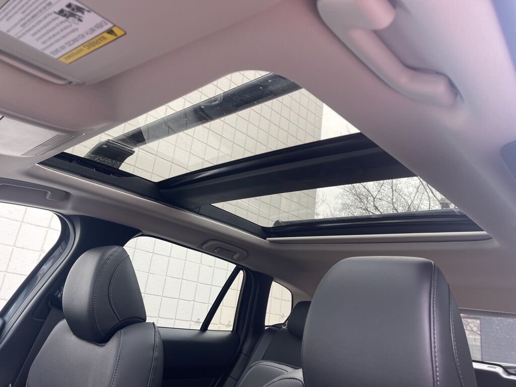 2025 MAZDA CX-50 Hybrid Premium Oshkosh WI