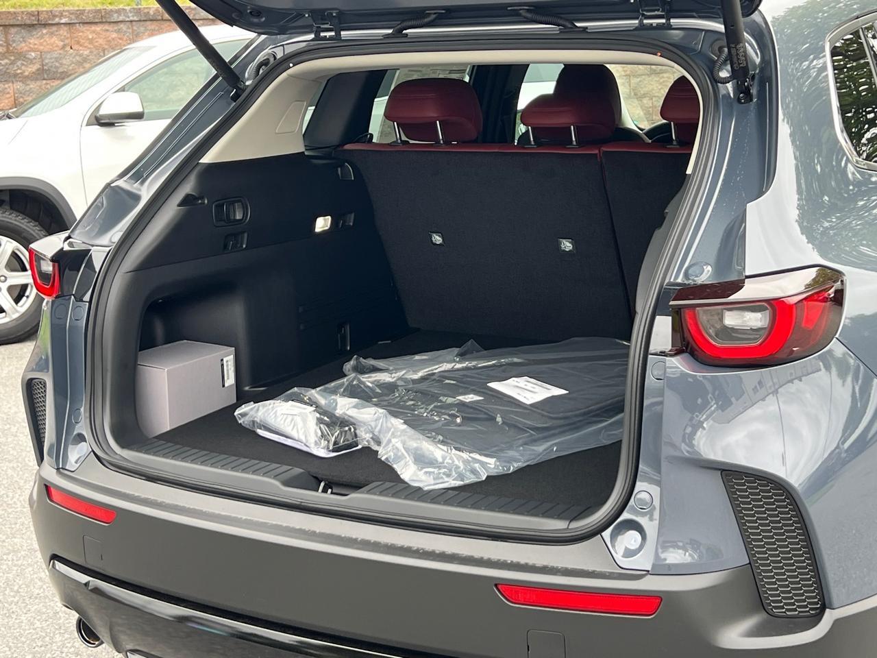 2025 MAZDA CX-50 Hybrid Premium Hagerstown MD