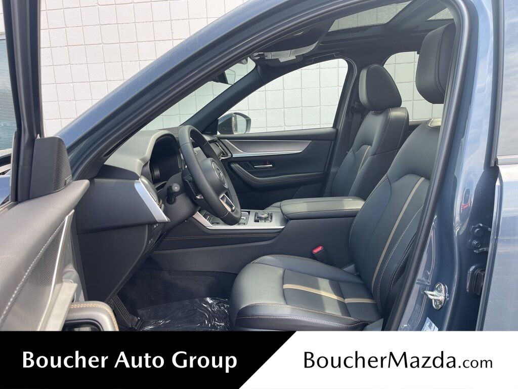 2025 MAZDA CX-70 PHEV Premium Plus Oshkosh WI