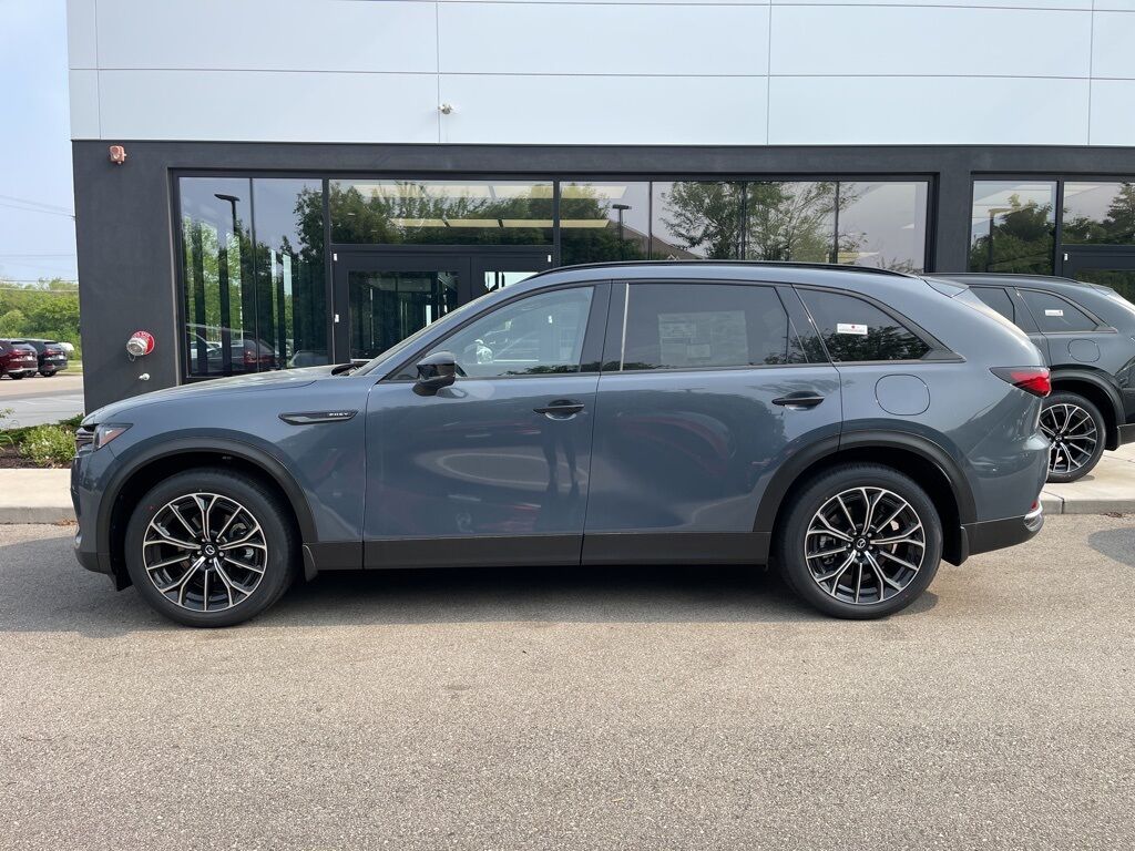 2025 MAZDA CX-70 PHEV Premium Plus Oshkosh WI