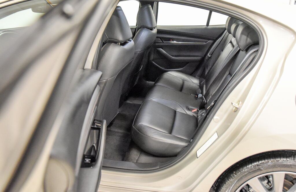 2025 MAZDA Mazda3 2.5 S Preferred Package Akron OH