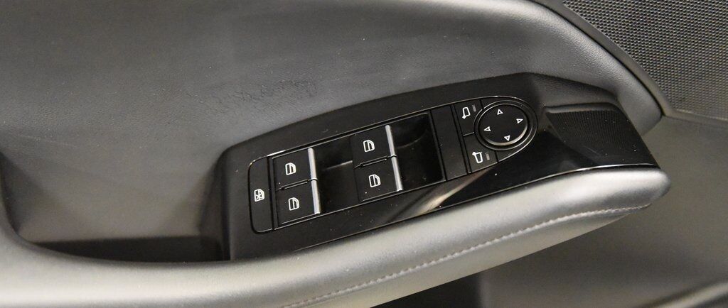 2025 MAZDA Mazda3 2.5 S Preferred Package Akron OH