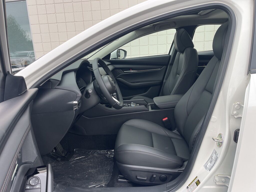 2025 MAZDA Mazda3 2.5 S Preferred Package Oshkosh WI