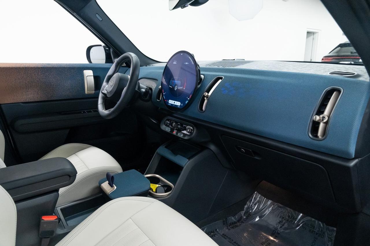 2025 MINI Cooper Countryman 1 Owner Harman/ Kardon Audio Comfort Access Portland OR