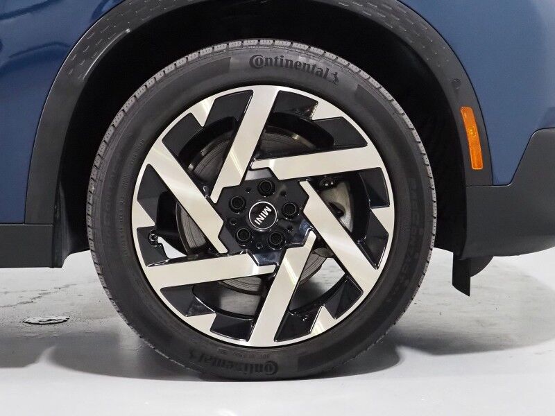 2025 MINI Cooper Countryman SE AWD *ICONIC TRIM, COMFORT PKG MAX, HEADS-UP DISPLAY, NAVIGATION, ADAPTIVE CRUISE, SAFETY ALERTS, 360 CAMERAS, PANO MOONROOF, VESCIN LEATHER, HEATED SEATS/STEERING, HARMAN/KARDON, WIRELESS CHARGING Round Rock TX