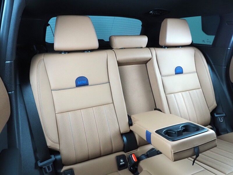 2025 MINI Cooper Countryman SE AWD *ICONIC TRIM, COMFORT PKG MAX, HEADS-UP DISPLAY, NAVIGATION, ADAPTIVE CRUISE, SAFETY ALERTS, 360 CAMERAS, PANO MOONROOF, VESCIN LEATHER, HEATED SEATS/STEERING, HARMAN/KARDON, WIRELESS CHARGING Round Rock TX