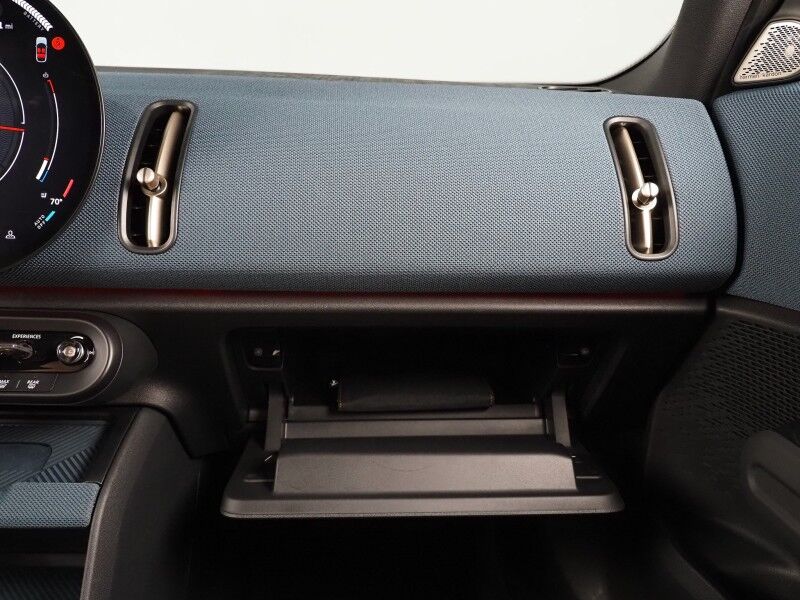 2025 MINI Cooper Countryman SE AWD *ICONIC TRIM, COMFORT PKG MAX, HEADS-UP DISPLAY, NAVIGATION, ADAPTIVE CRUISE, SAFETY ALERTS, 360 CAMERAS, PANO MOONROOF, VESCIN LEATHER, HEATED SEATS/STEERING, HARMAN/KARDON, WIRELESS CHARGING Round Rock TX