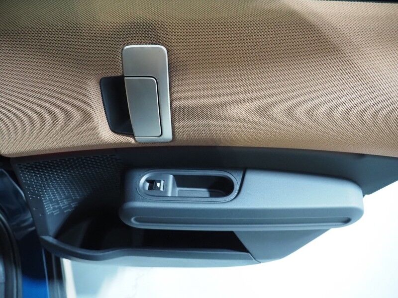 2025 MINI Cooper Countryman SE AWD *ICONIC TRIM, COMFORT PKG MAX, HEADS-UP DISPLAY, NAVIGATION, ADAPTIVE CRUISE, SAFETY ALERTS, 360 CAMERAS, PANO MOONROOF, VESCIN LEATHER, HEATED SEATS/STEERING, HARMAN/KARDON, WIRELESS CHARGING Round Rock TX