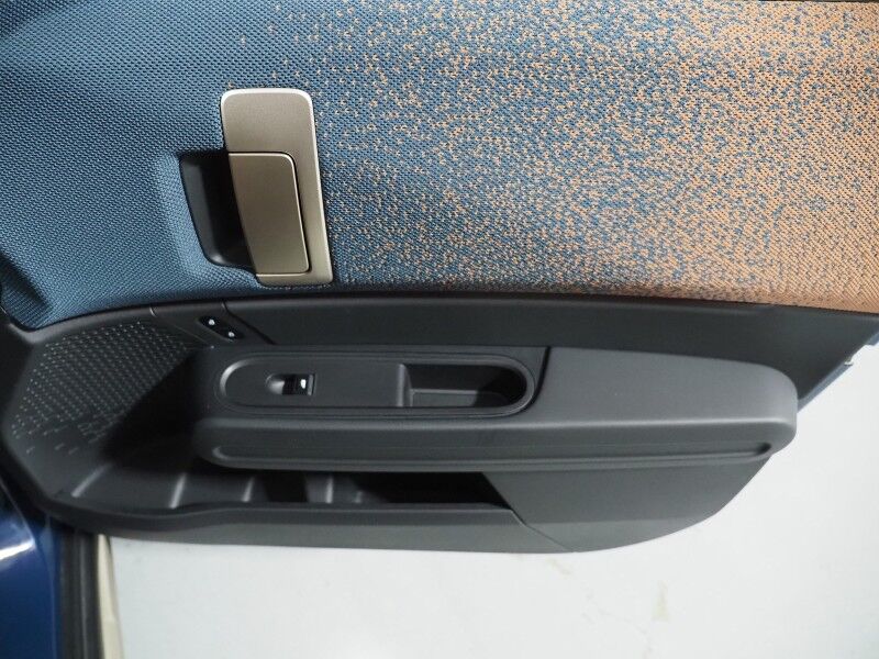 2025 MINI Cooper Countryman SE AWD *ICONIC TRIM, COMFORT PKG MAX, HEADS-UP DISPLAY, NAVIGATION, ADAPTIVE CRUISE, SAFETY ALERTS, 360 CAMERAS, PANO MOONROOF, VESCIN LEATHER, HEATED SEATS/STEERING, HARMAN/KARDON, WIRELESS CHARGING Round Rock TX