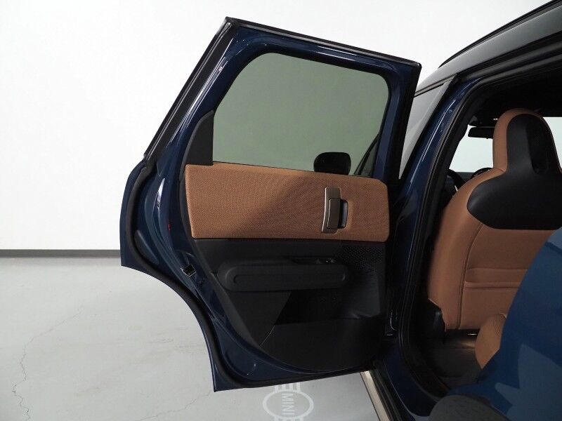 2025 MINI Cooper Countryman SE AWD *ICONIC TRIM, COMFORT PKG MAX, HEADS-UP DISPLAY, NAVIGATION, ADAPTIVE CRUISE, SAFETY ALERTS, 360 CAMERAS, PANO MOONROOF, VESCIN LEATHER, HEATED SEATS/STEERING, HARMAN/KARDON, WIRELESS CHARGING Round Rock TX