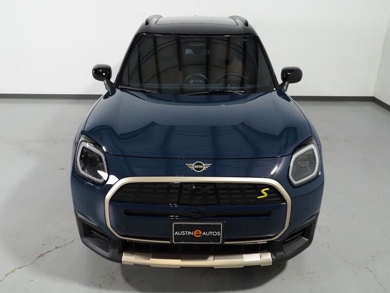 2025 MINI Cooper Countryman SE AWD *ICONIC TRIM, COMFORT PKG MAX, HEADS-UP DISPLAY, NAVIGATION, ADAPTIVE CRUISE, SAFETY ALERTS, 360 CAMERAS, PANO MOONROOF, VESCIN LEATHER, HEATED SEATS/STEERING, HARMAN/KARDON, WIRELESS CHARGING Round Rock TX