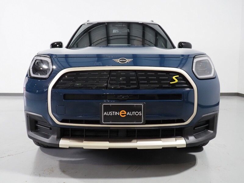 2025 MINI Cooper Countryman SE AWD *ICONIC TRIM, COMFORT PKG MAX, HEADS-UP DISPLAY, NAVIGATION, ADAPTIVE CRUISE, SAFETY ALERTS, 360 CAMERAS, PANO MOONROOF, VESCIN LEATHER, HEATED SEATS/STEERING, HARMAN/KARDON, WIRELESS CHARGING Round Rock TX