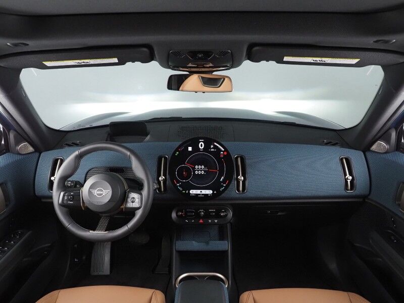 2025 MINI Cooper Countryman SE AWD *ICONIC TRIM, COMFORT PKG MAX, HEADS-UP DISPLAY, NAVIGATION, ADAPTIVE CRUISE, SAFETY ALERTS, 360 CAMERAS, PANO MOONROOF, VESCIN LEATHER, HEATED SEATS/STEERING, HARMAN/KARDON, WIRELESS CHARGING