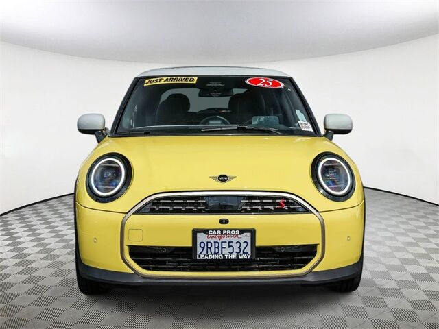 2025 MINI Cooper S Iconic