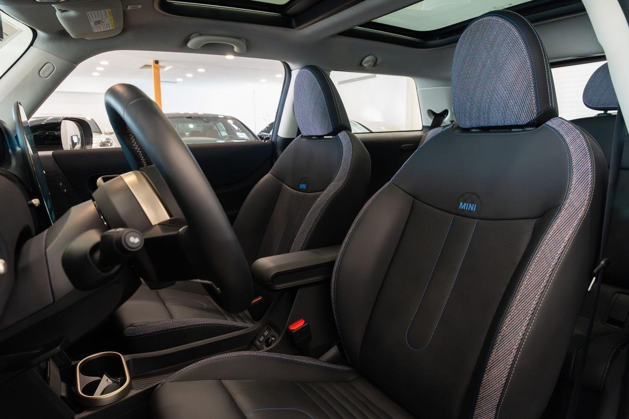 2025 MINI Hardtop 2 Door S - Photo 19