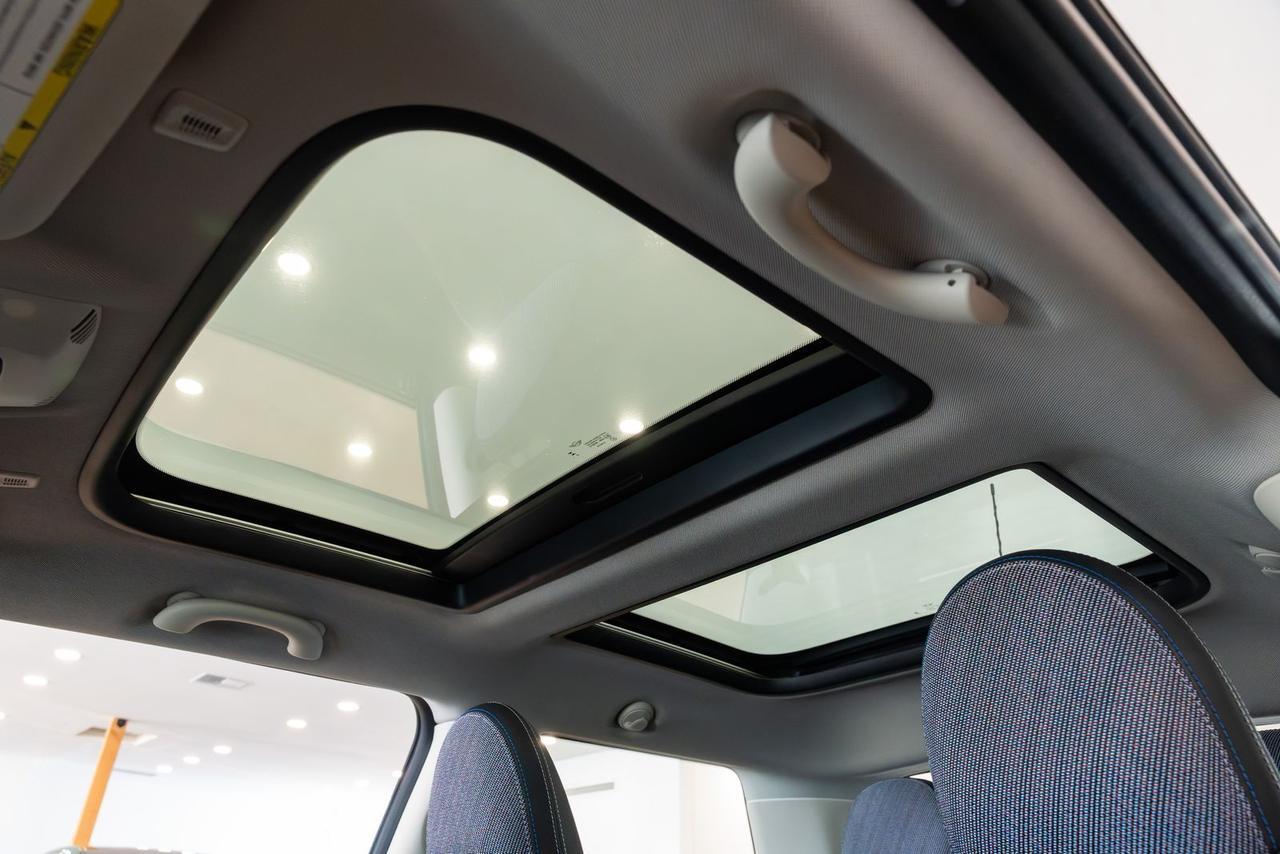 2025 MINI Hardtop 2 Door S - Photo 17