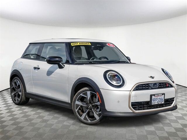 2025 MINI Cooper S Signature Plus