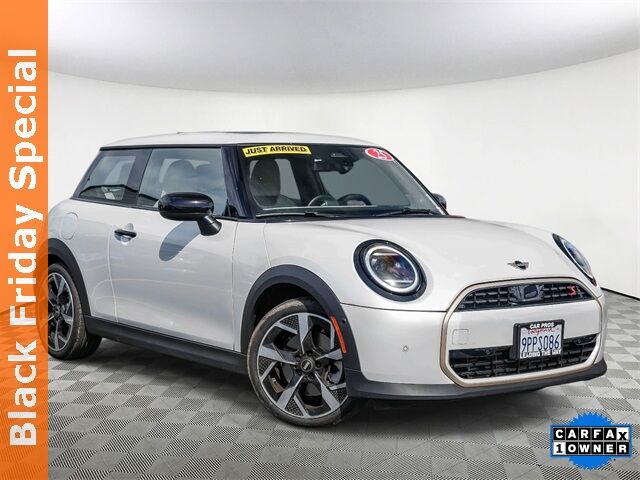 2025 MINI Cooper S Signature Plus