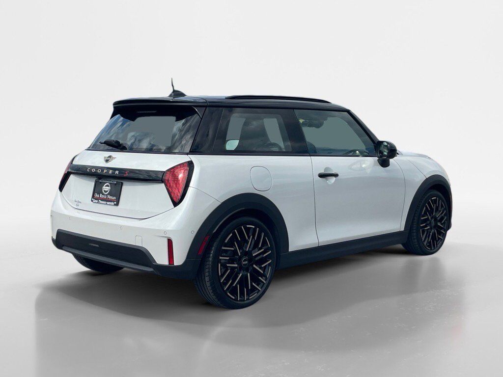 2025 MINI Hardtop 2 Door Oak Ridge TN