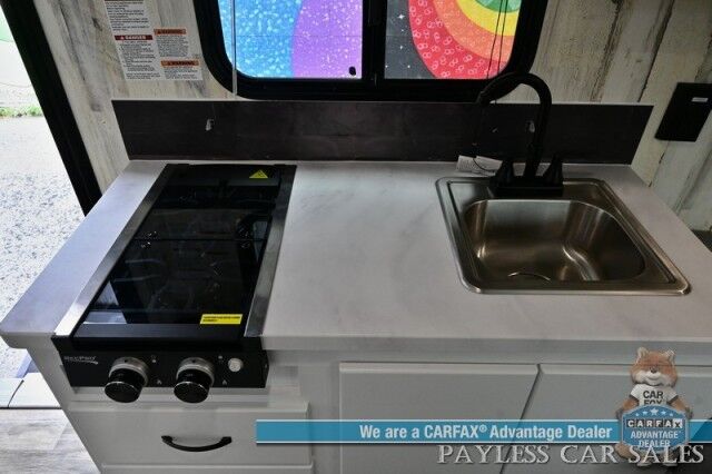 2025 MODERN BUGGY Big Buggy BB16 / Dometic Furnace / 13.5k BTU Rooftop AC / Stainless Steel Sink & Dual Burner Stove / 24 Inch Flat screen / Power Exterior Awning / 14 Inch Ground Clearance / All Terrain Tires / Tow Pkg / 2250lbs UVW Anchorage AK