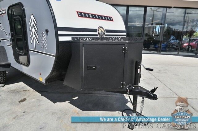2025 MODERN BUGGY Country Born Little Buggy CB-12 / Sleeps 2 / 5000 BTU Infloor A/C / 24 Inch Flat Screen / Exterior Kitchenette / Awning / Rooftop Solar Package / Roof Rack / All Terrain Tires / Tow Pkg / 1405lbs UVW Anchorage AK