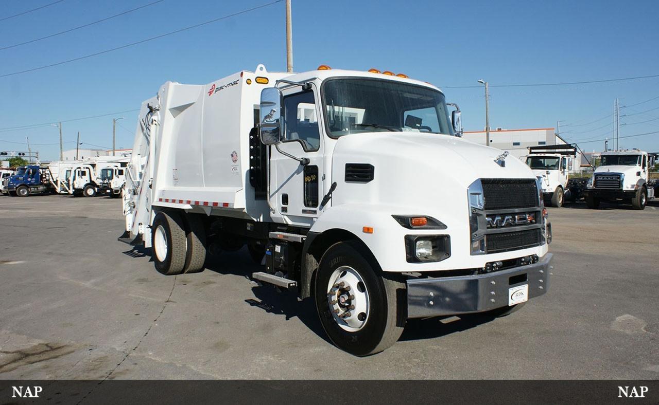 2025 Mack MD6