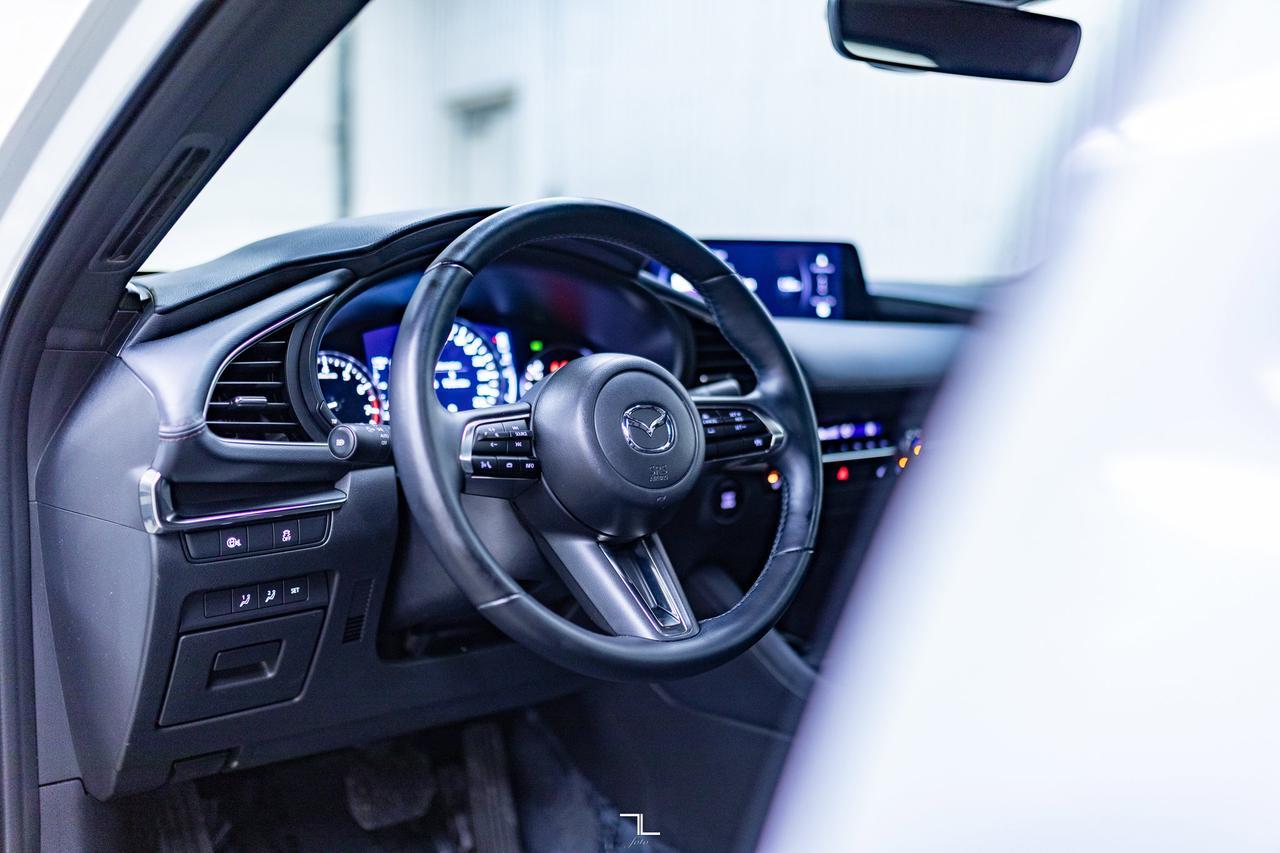 2025 Mazda 3 AWD GS Sport Hatchback Leather Roof BCam Red Deer AB