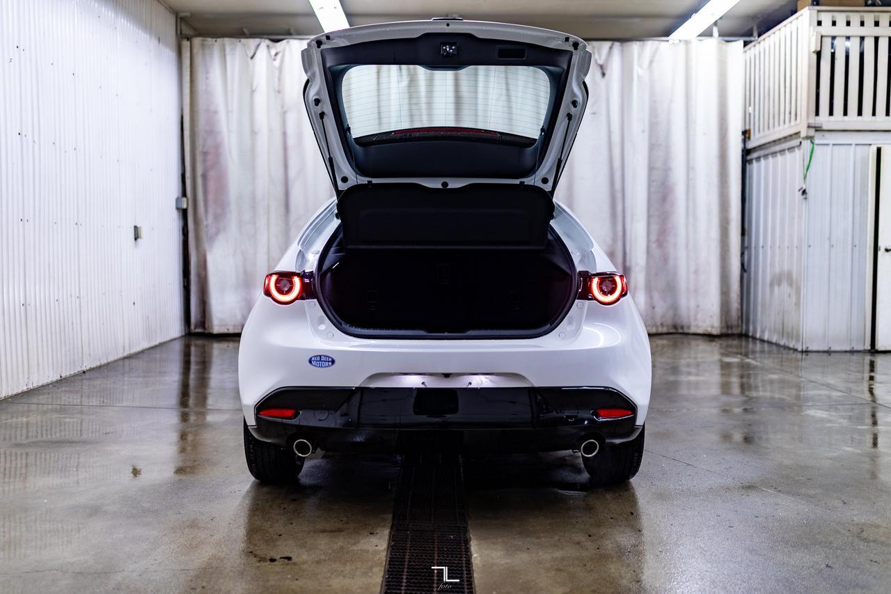 2025 Mazda 3 AWD GS Sport Hatchback Leather Roof BCam Red Deer AB