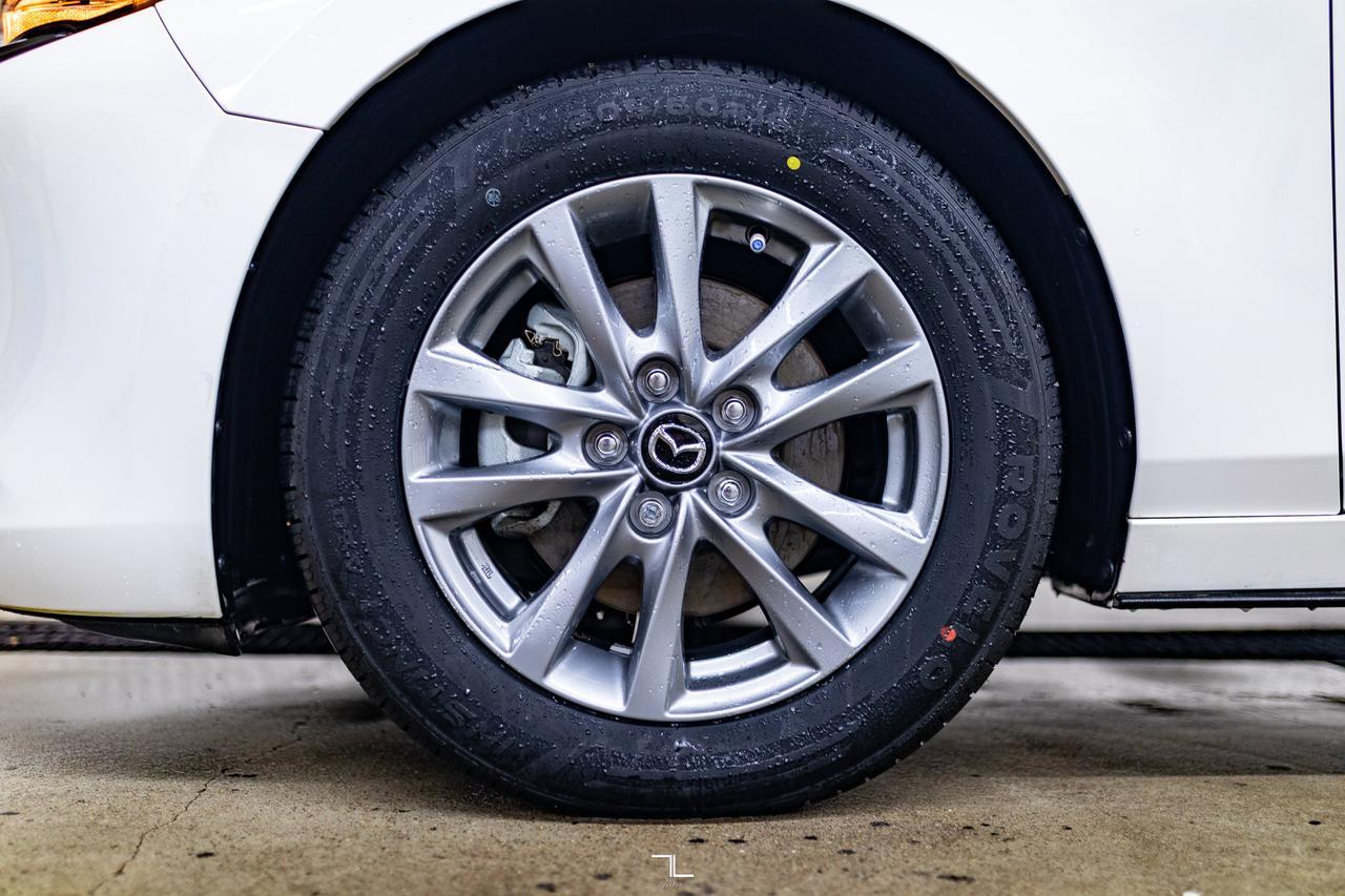 2025 Mazda 3 AWD GS Sport Hatchback Leather Roof BCam Red Deer AB