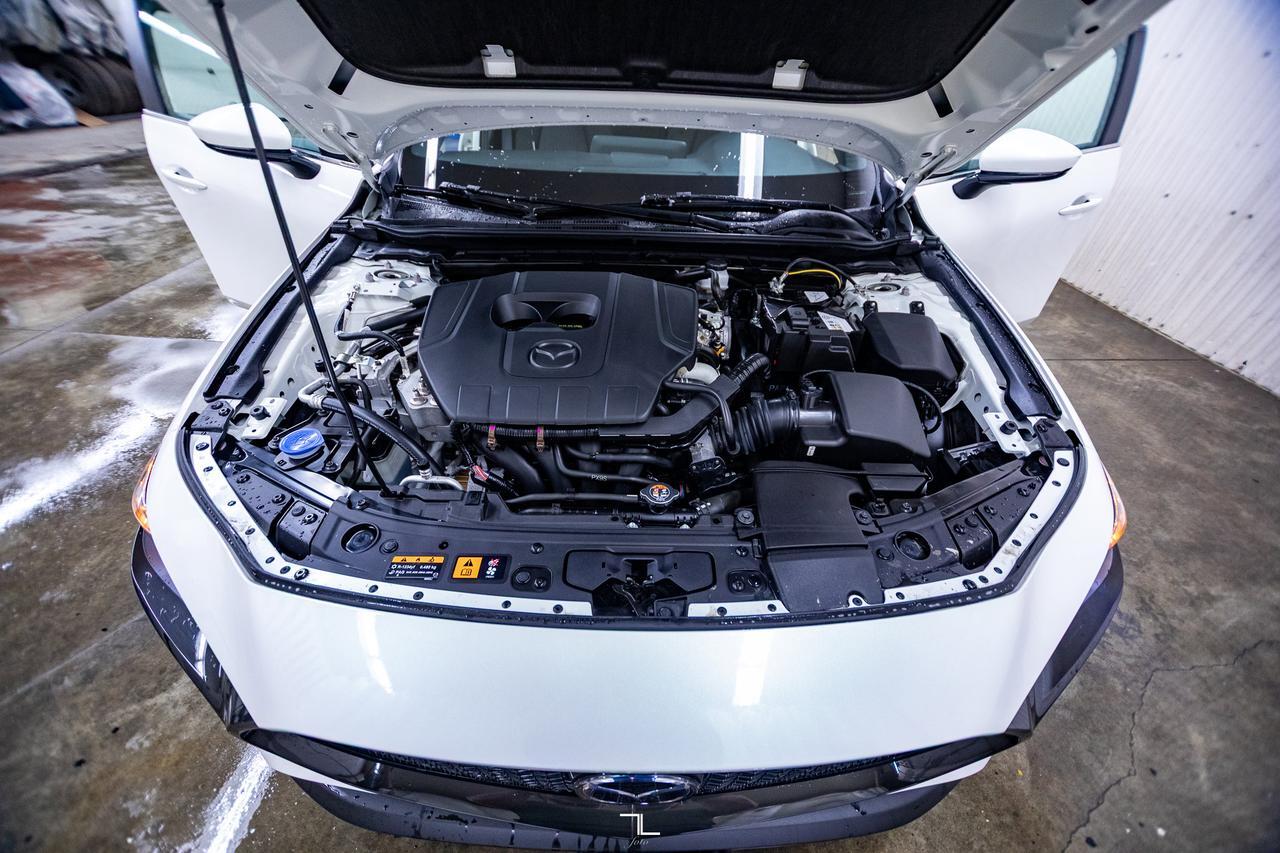 2025 Mazda 3 AWD GS Sport Hatchback Leather Roof BCam Red Deer AB