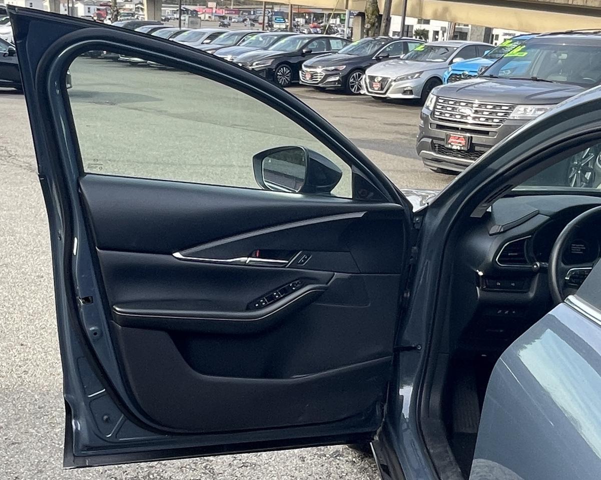 2025 Mazda CX-30 2.5 S Carbon Edition Sport Utility 4D Port Orchard WA