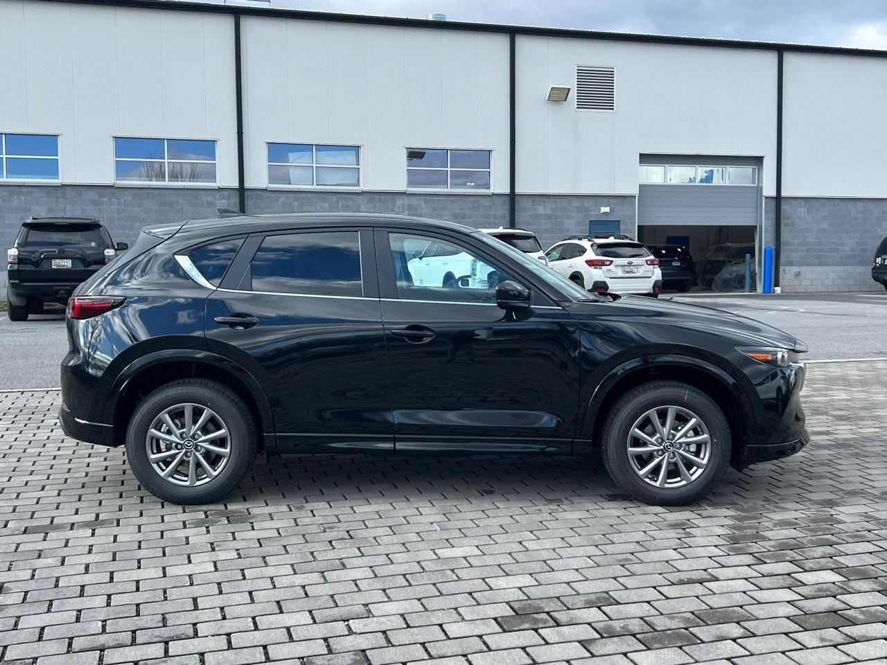 2025 Mazda CX-5 2.5 S Preferred Package Hagerstown MD