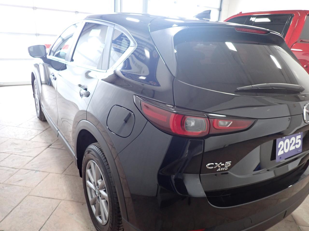 2025 Mazda CX-5 PREFERRED AWD LEATHER NAVI Listowel ON